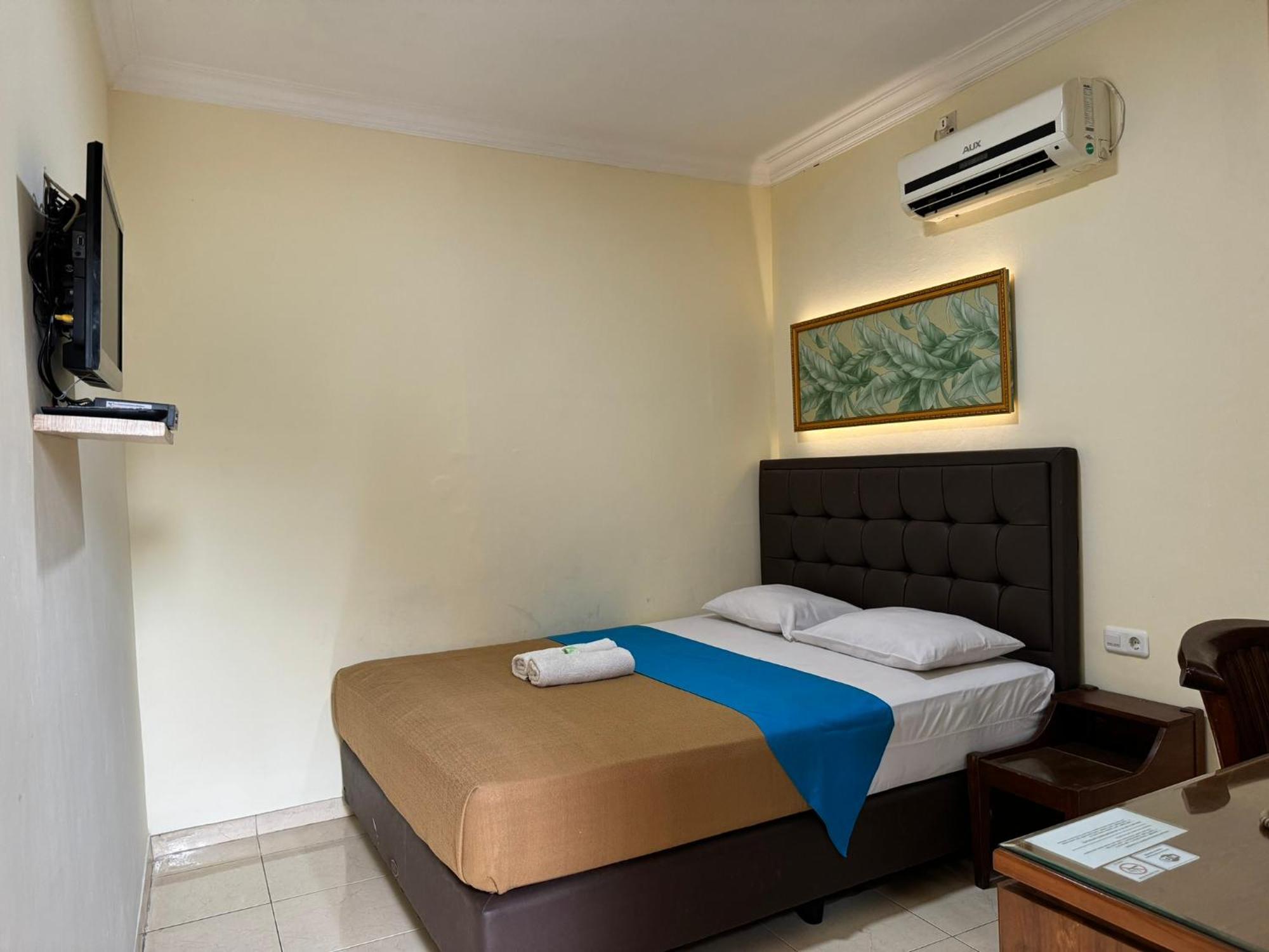 Hotel Priangan Cirebon Luaran gambar