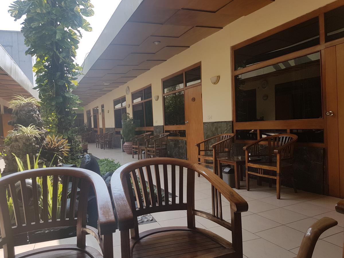 Hotel Priangan Cirebon Luaran gambar