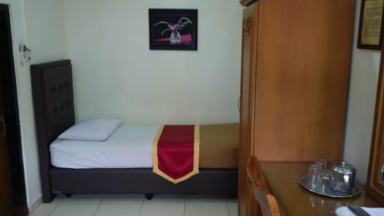 Hotel Priangan Cirebon Luaran gambar