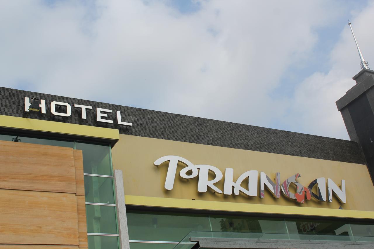 Hotel Priangan Cirebon Luaran gambar